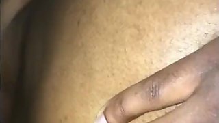Chocolate ebony bitch cums hard on dick