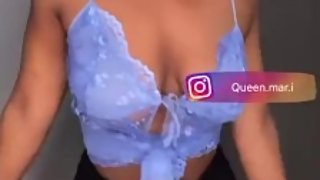 18 year old Queen. Mar. I nip slip