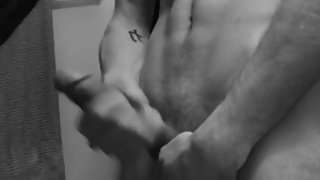 Guy with huge cock jacks off. First solo play.