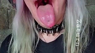 Zaturn shows off long tongue