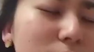 D?t em gai trung qu?c xinh x?n